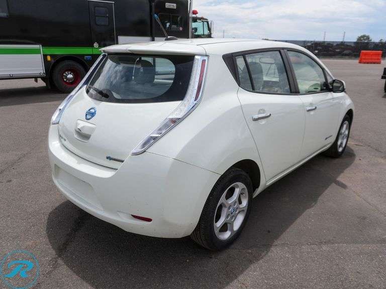 2012 Nissan Leaf FWD - Roller Auctions