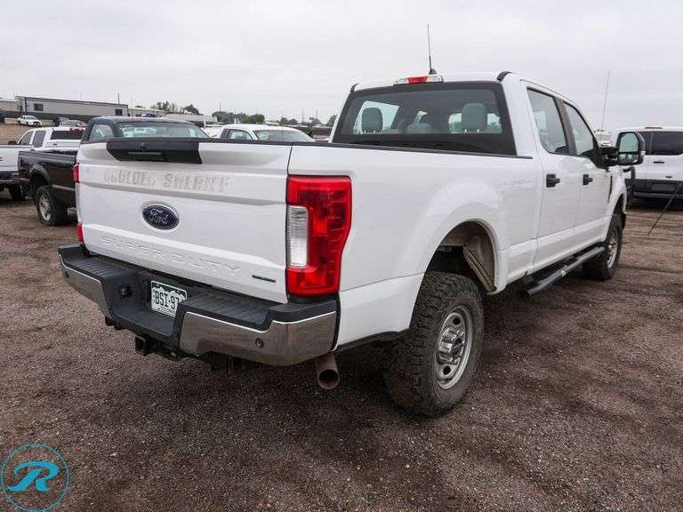 2019 Ford F250 Super Duty XL 4WD Crew Cab Pickup - Roller Auctions
