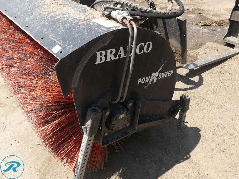 Bradco Hydraulic Sweeper Attachment To Fit Skid Steer Loader, 72" - Roller Auctions
