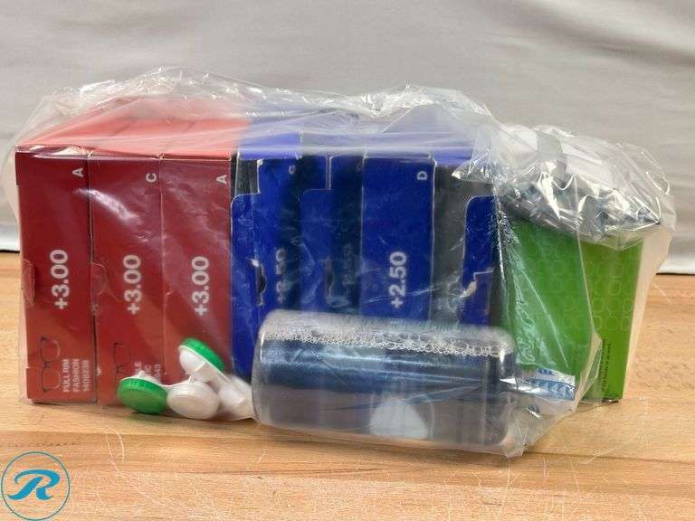 Flents: Wipe N Clear Lens Wipes, 75ct- New; (8) Assorted Foster Grant Reading Glasses 3pk- Used/ (2) Missing Unit (1) New, (2) Like New, (1) Used; BioTrue MultiPurpose Contact Lense Solution & Two Travel Cases- New