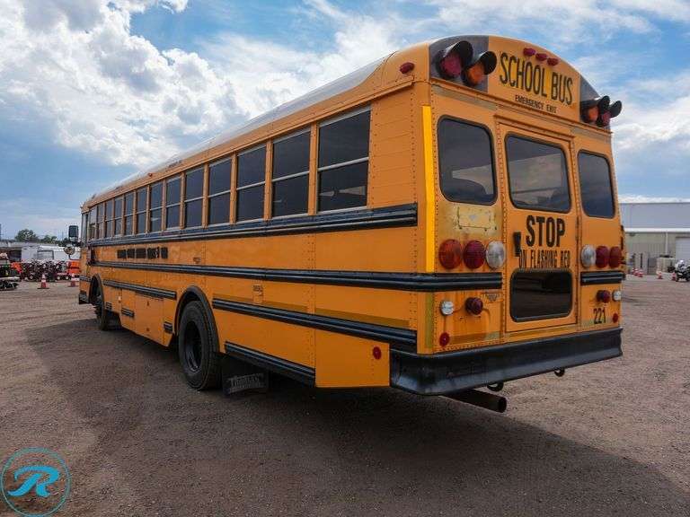 2007 Thomas RWD 71-Passenger School Bus - Roller Auctions