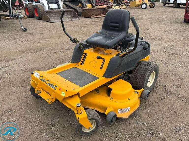 2006 Cub Cadet 621-643 RWD Zero-Turn Ride-On Mower - Roller Auctions