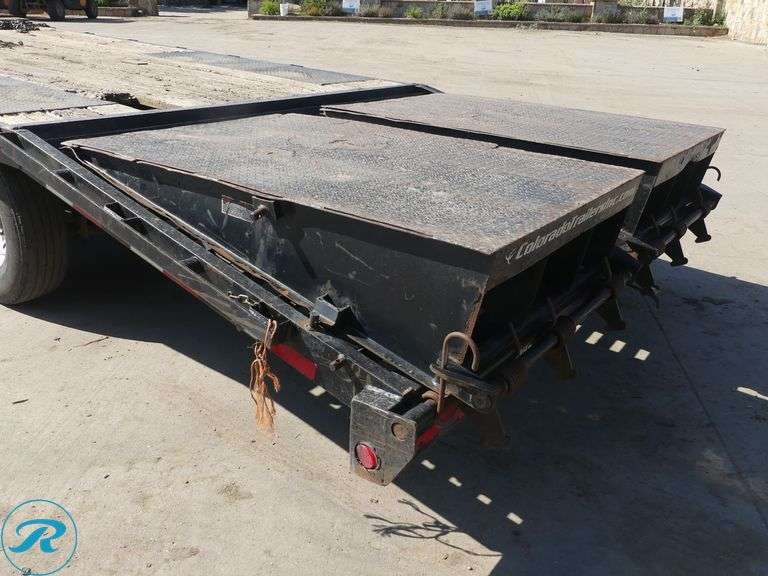 2016  Load Trail  T/A  Flatbed Trailer - Roller Auctions