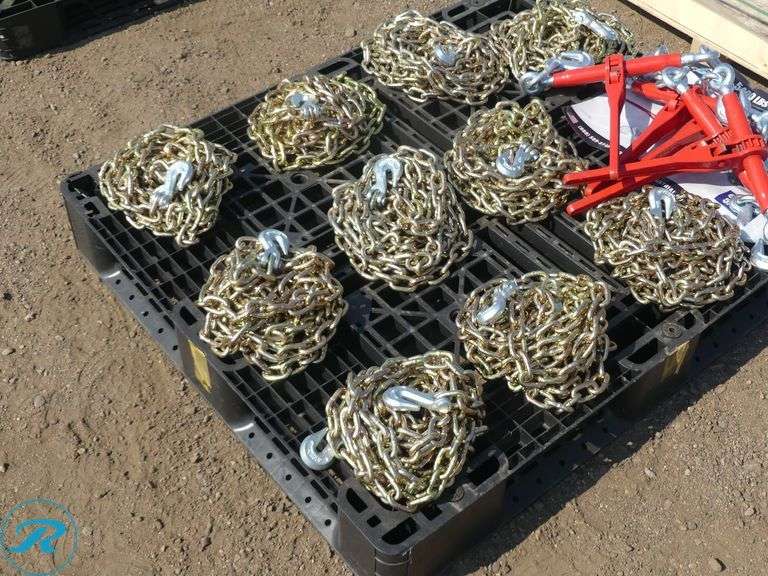Pallet of (5) New Greatbear 5400LBS Ratchet Binders and (10) New 5/16" 20FT G70 Chains - Roller Auctions