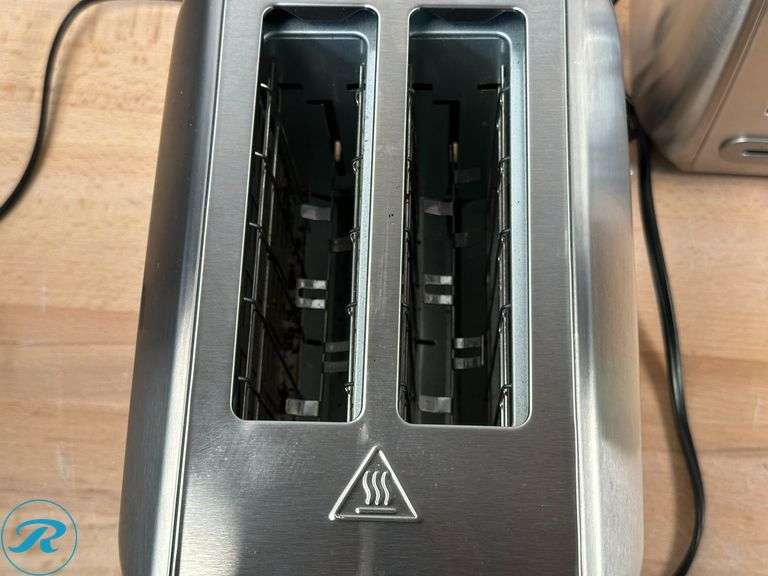(2) Cuisinart: Custom Select 2- Slice Toaster- Used - Roller Auctions