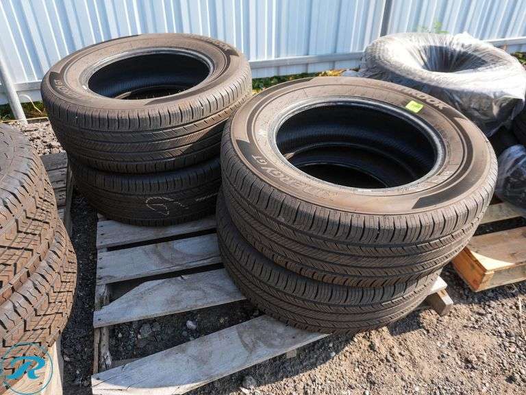 (4) 2024 Hankook Kinergy GT Tires, 255/65R18