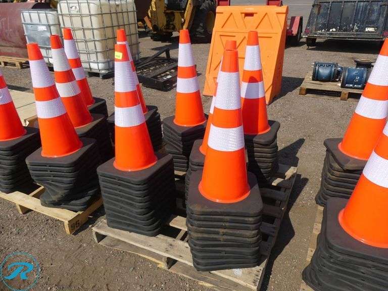 (50) New Safety Traffic Cones, 28" High, 14" x 14" Base - Roller Auctions