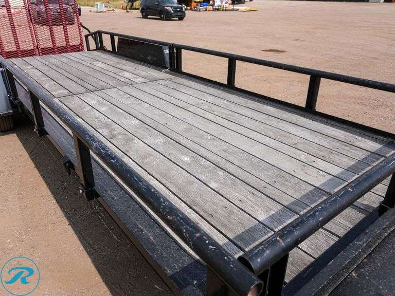 2019  Towmaster  T-12D  T/A Equipment Trailer - Roller Auctions