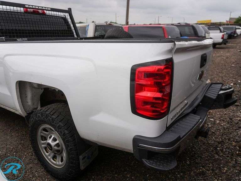 2015  Chevrolet  Silverado 2500 W/T  4WD - Roller Auctions