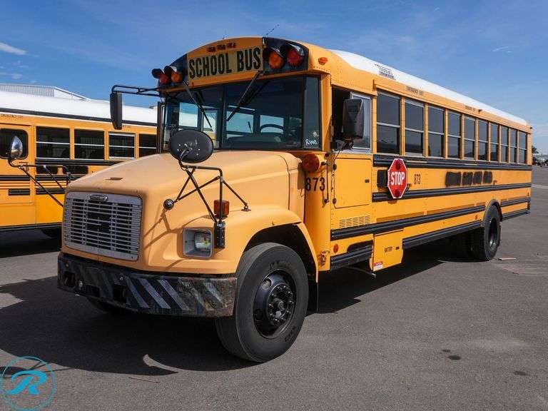 2004  Thomas  Freightliner  RWD  65-Passenger School Bus - Roller Auctions