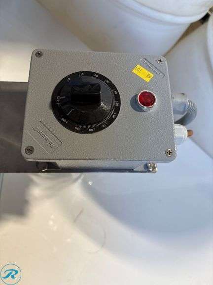 Bench-Mounted PVC Heat Shrink Sleever with Lever, 220V - Roller Auctions
