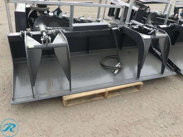 New JCT Hydraulic Grapple Bucket Attachment To Fit Skid Steer Loader, 84" - Roller Auctions