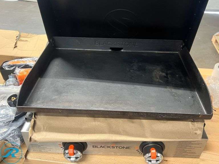 Blackstone 22 inch Omnivore Griddle Tabletop Bundle - Used - Roller Auctions