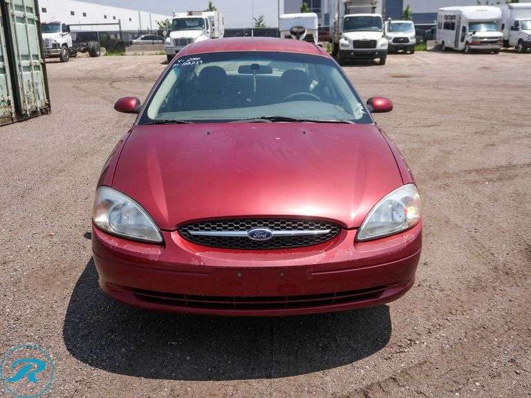 2000 Ford Taurus SE FWD - Roller Auctions