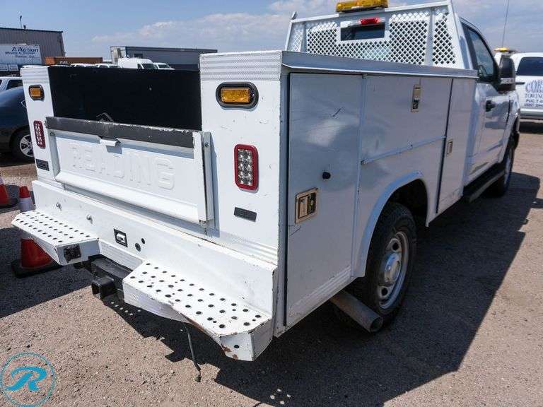 2019 Ford F350 Super Duty XL 4WD Utility Truck - Roller Auctions