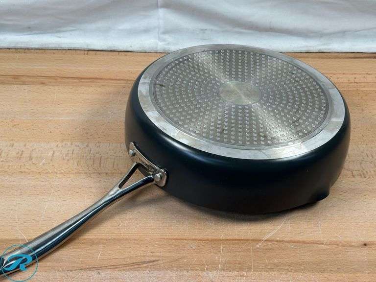 Tramontina 3-pack Hard Anodized Aluminum Ceramic Nonstick Fry Pan Set- Used; Henckles: Non- Toxic Ceramic Non- Stick 5 Qt Everyday Sautee Pan- Used - Roller Auctions