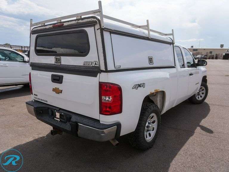 2010 Chevrolet Silverado 1500 4WD Extended Cab Pickup - Roller Auctions
