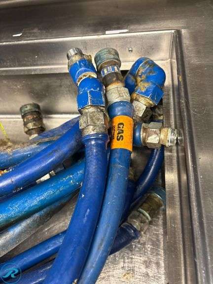 Dormont Gas Hoses With Various Sizes and Connectors - Roller Auctions