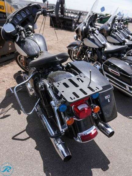 2016 Harley-Davidson FLHTP Electra Glide Police Edition Motorcycle - Roller Auctions
