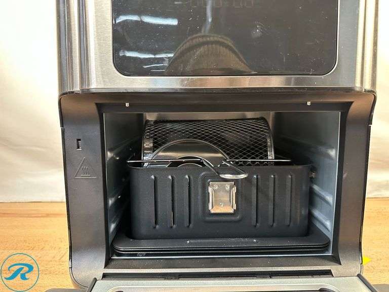 Sur La Table 13 qt Air Fryer, Black - 7 in 1 Multi-Functional, 10 Preset Cooking Functions- Like New - Roller Auctions
