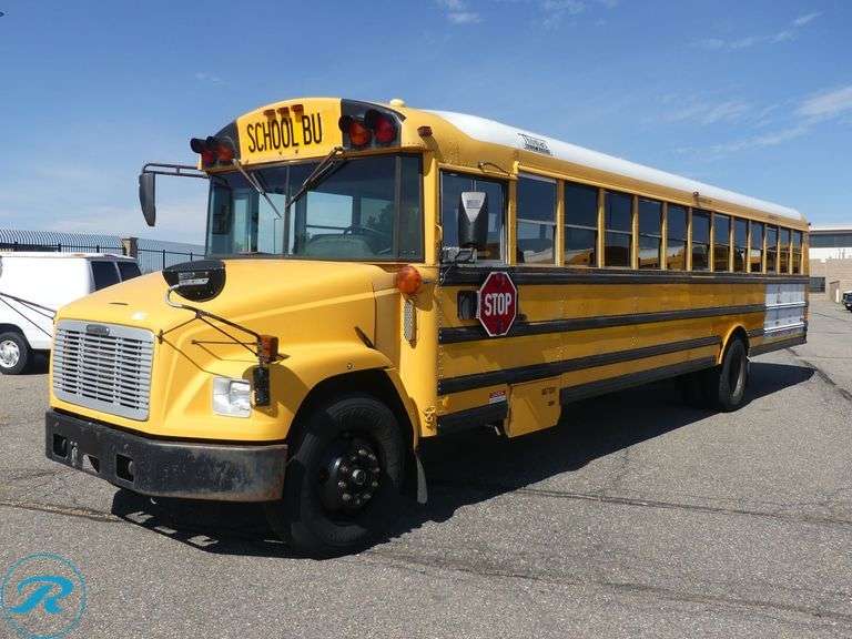 2001 Thomas FS65 Freightliner RWD 77-Passenger School Bus