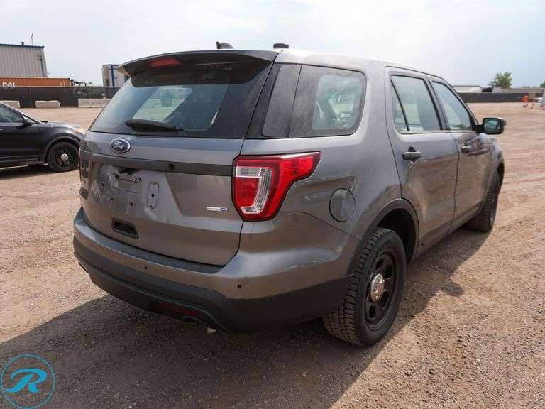 2016  Ford  Explorer   AWD Police Interceptor  SUV - Roller Auctions