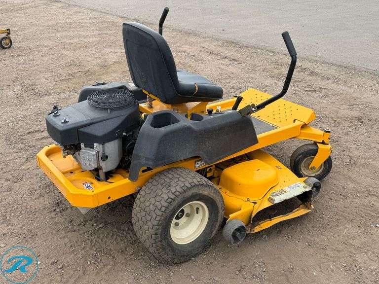 2006 Cub Cadet 621-643 RWD Zero-Turn Ride-On Mower - Roller Auctions