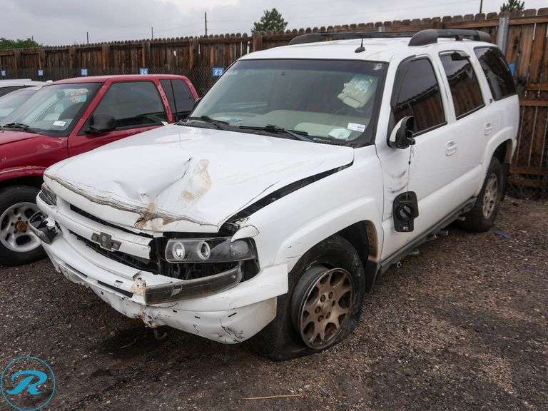 2003  Chevrolet  Tahoe LS  4WD