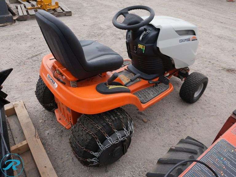 Columbia  Heritage P91GT  Hydrostatic  Ride-On Mower - Roller Auctions