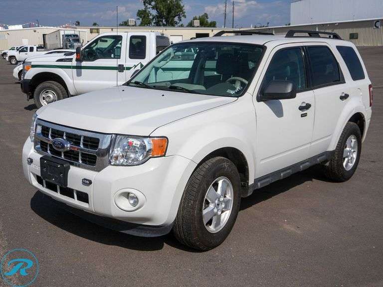 2009  Ford  Escape   XLT  AWD  SUV - Roller Auctions