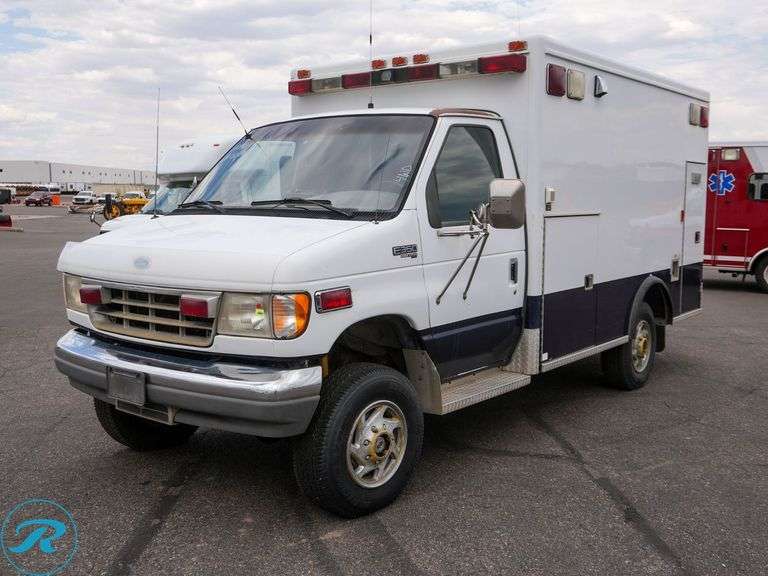 1996 Ford E350 McCoy Miller 4WD Ambulance - Roller Auctions