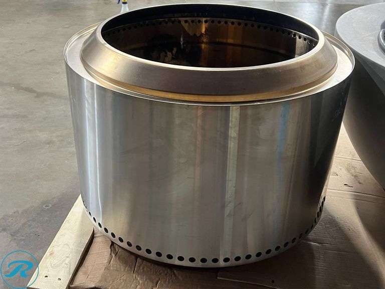 Solo Stove Yukon 1.0 Stainless Steel Fire Pit with Stand - Used/Missing Parts/Dent - Roller Auctions