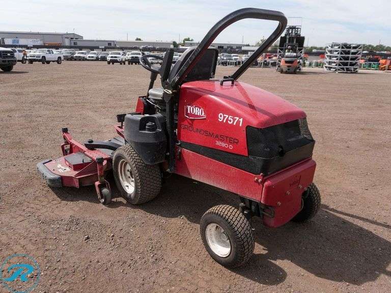 Toro Groundsmaster 3280-D Ride-On Mower - Roller Auctions