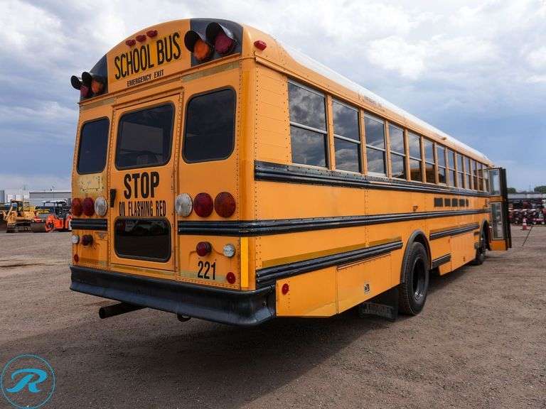 2007 Thomas RWD 71-Passenger School Bus - Roller Auctions