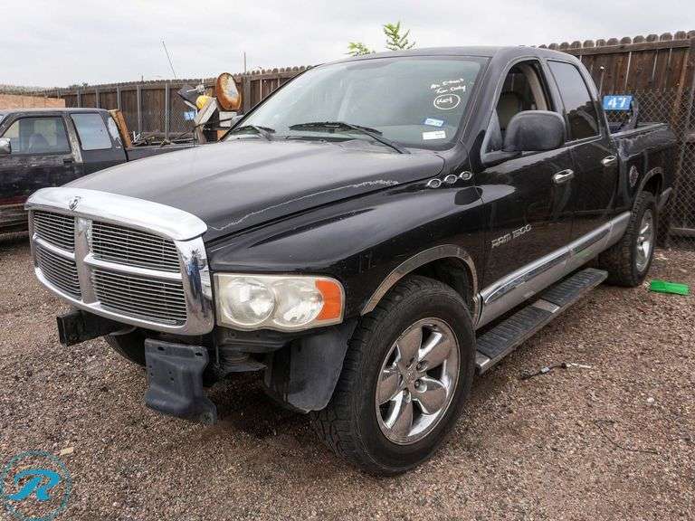 2003  Dodge  Ram 1500 SLT   RWD