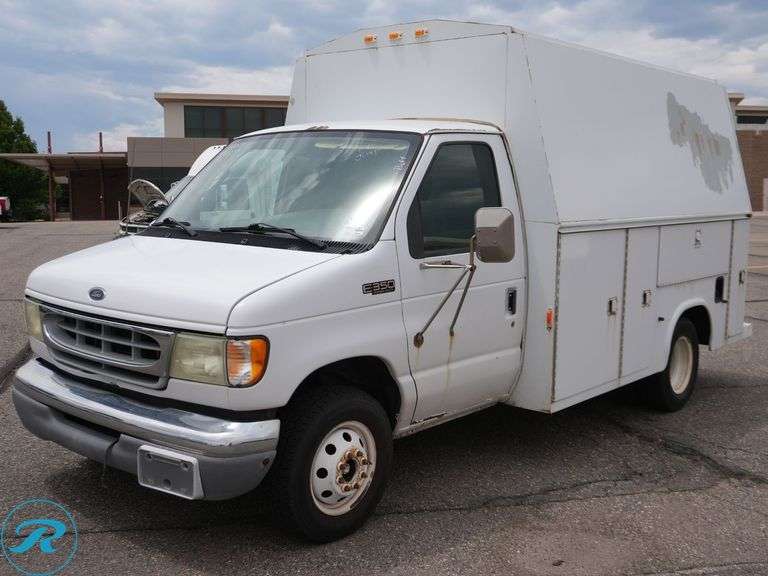 2003 Ford E350 Super Duty RWD Utility Van