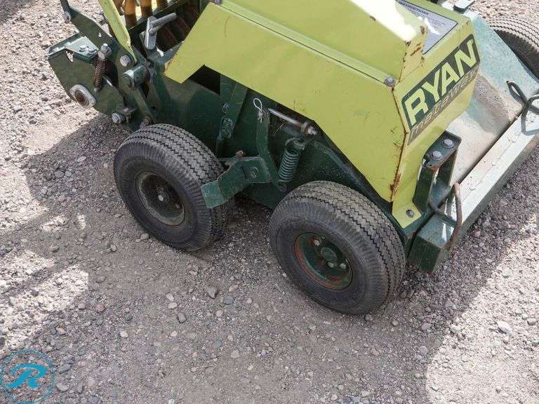 Cushman  Mataway Overseeder, (#544873) - Roller Auctions