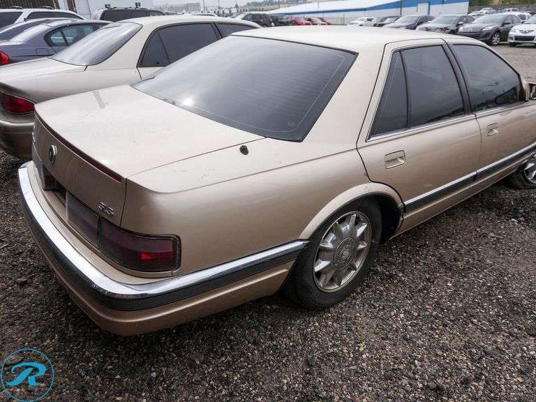 1997  Cadillac  Seville SLS  FWD - Roller Auctions