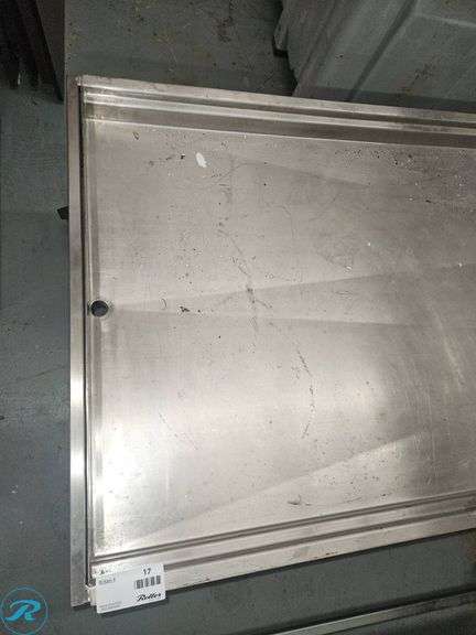 Stainless Steel 40″×66″ Drain Table on Casters - Roller Auctions