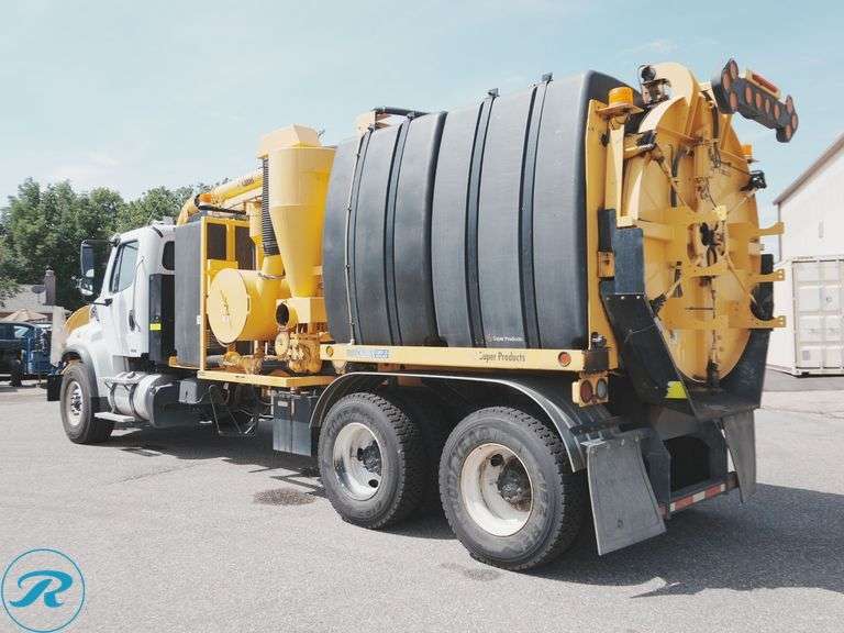 2012 Freightliner Business Class M2 T/A Vacuum Truck - Roller Auctions