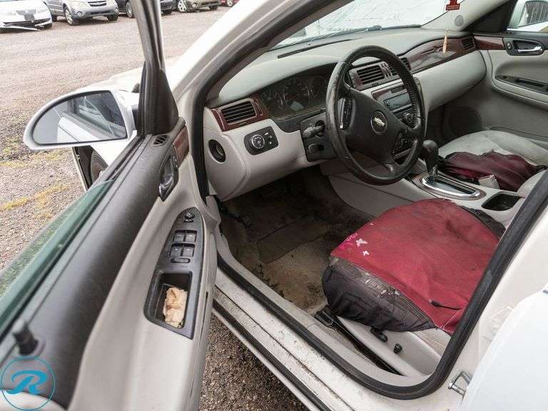 2006  Chevrolet  Impala LT  FWD - Roller Auctions