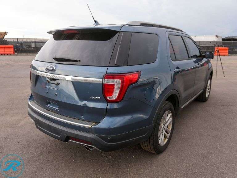 2018  Ford  Explorer   XLT  4WD  SUV - Roller Auctions
