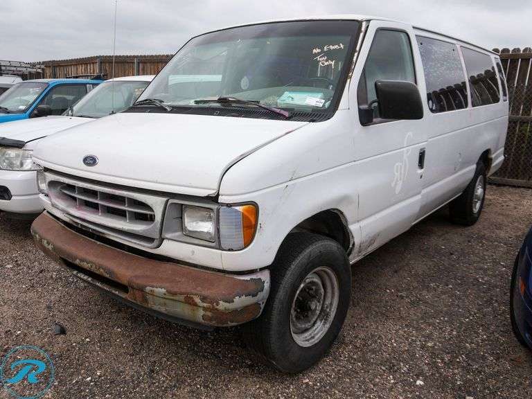2000  Ford  E350 Vans   RWD