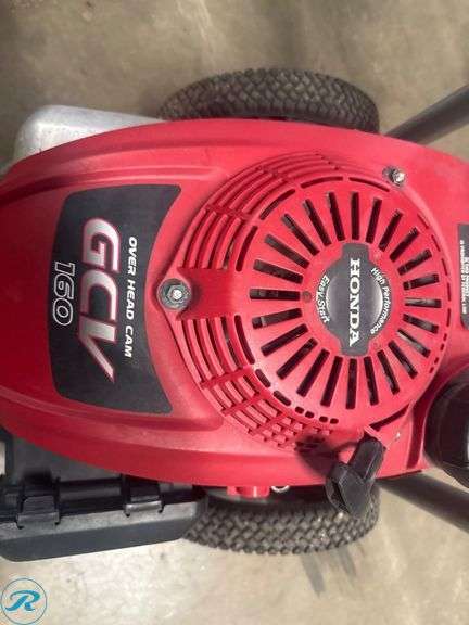 Homelite 2700 PSI 2.3 GPM Pressure Washer with Honda GCV160 Gas Engine ...