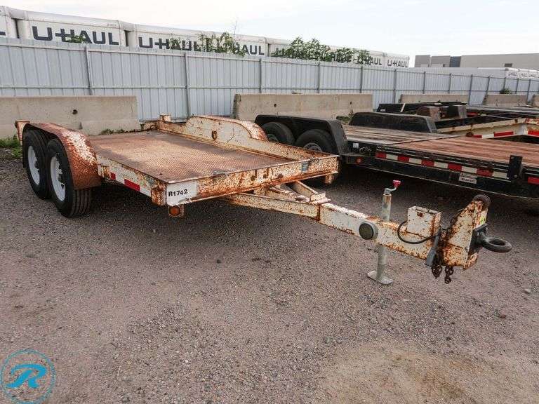 2007  Butler  T/A Tilt Deck Trailer - Roller Auctions