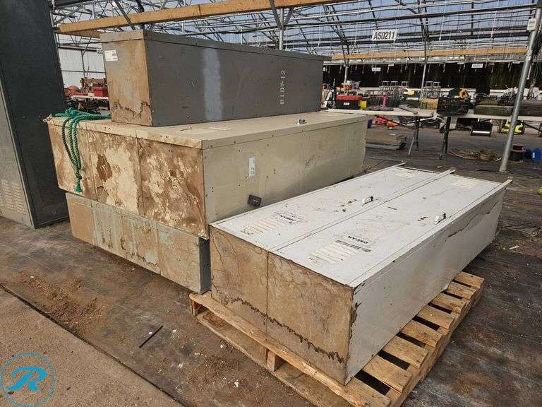 Metal Storage Lockers and Cabinets - Roller Auctions
