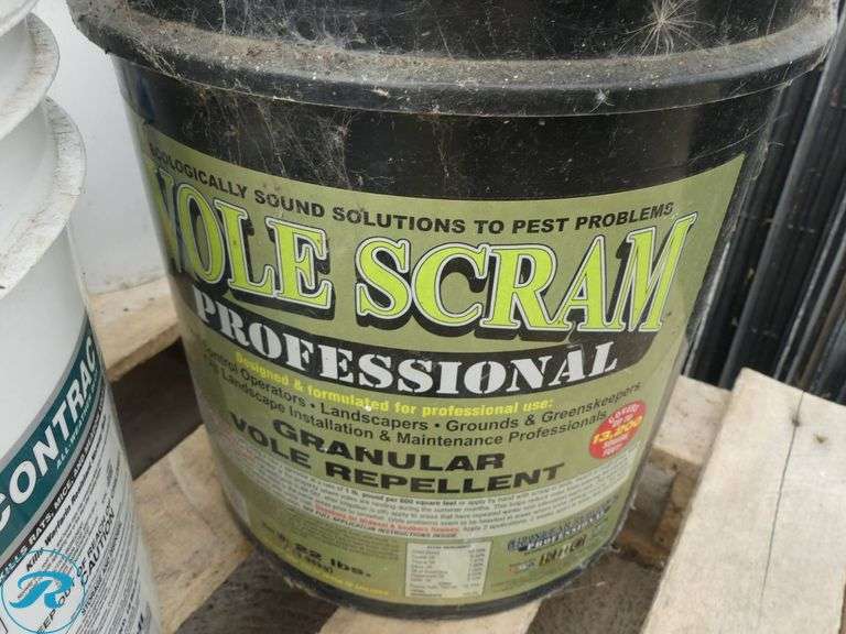Pallet of Pest Control Products Including Bell Contrac and Mole Scram Professional - Roller Auctions