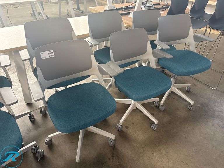 (6) Knoll Otto Office Chairs with White Frames and Blue Upholstered Seats - Roller Auctions