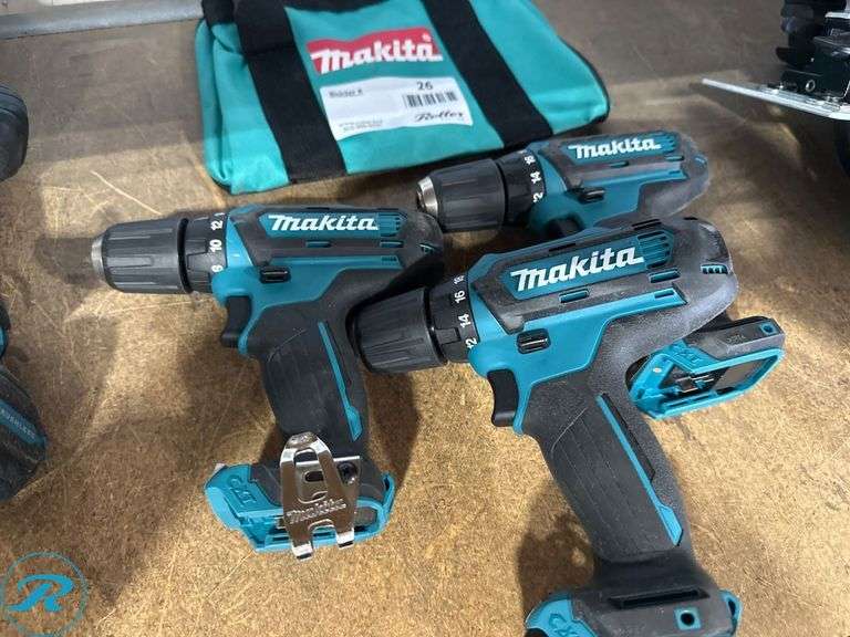 (3) Makita 12V Drills With Bag and (1) Battery - Roller Auctions