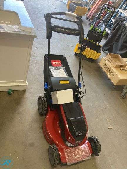 (1) New out of the Box- Toro Recycler 22-in 60-volt, Self-Propelled Battery Walk Mower with (1) 8ah Battery Included (Total of 1) - Roller Auctions